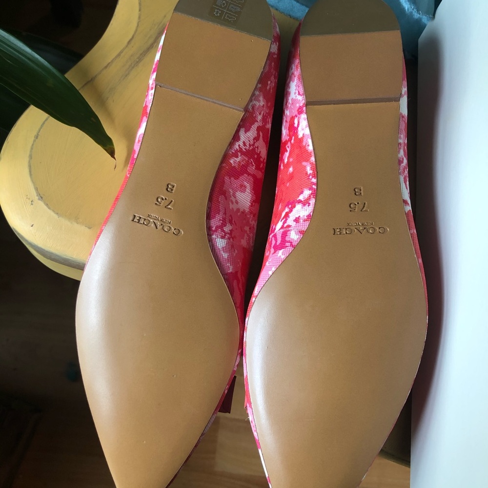 Coach Pink Red Floral Pointed Toe Bow Flats - Picture 8 of 8